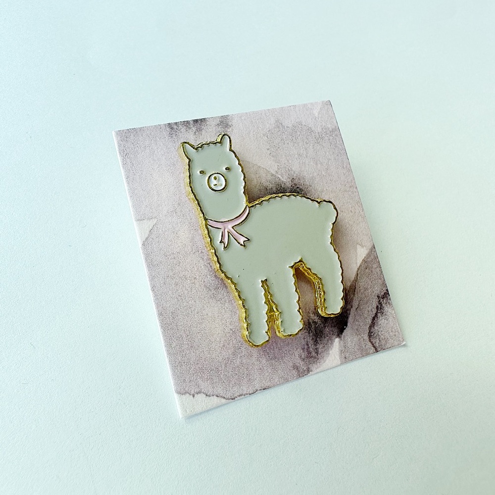 Alpaca Pin - Picture 4 of 6